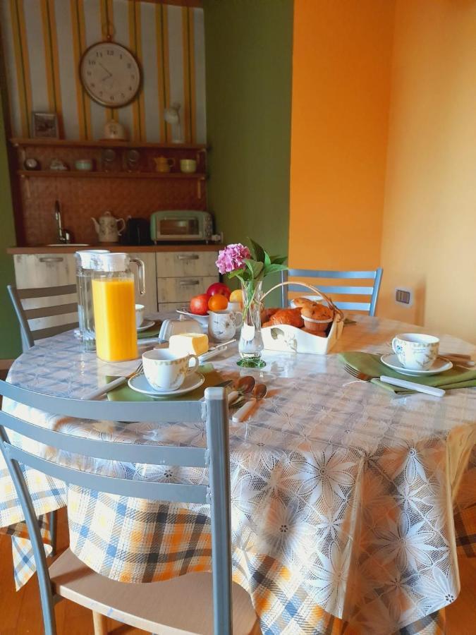 Villa Dei Tramonti Gavirate Esterno foto