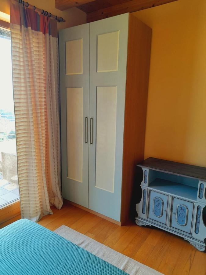 Villa Dei Tramonti Gavirate Esterno foto